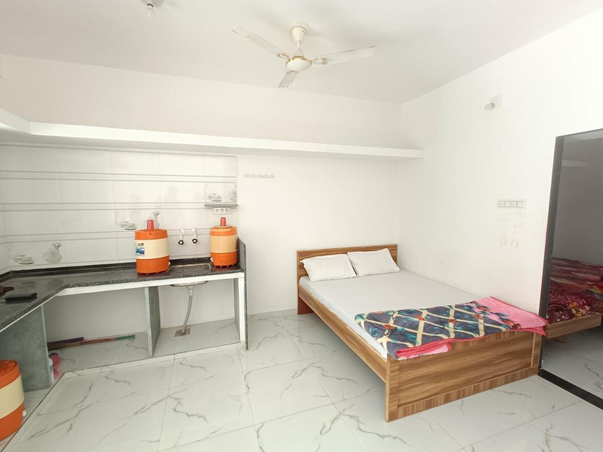 Shiv Shakti Homestay Kevadia Eksteriør billede