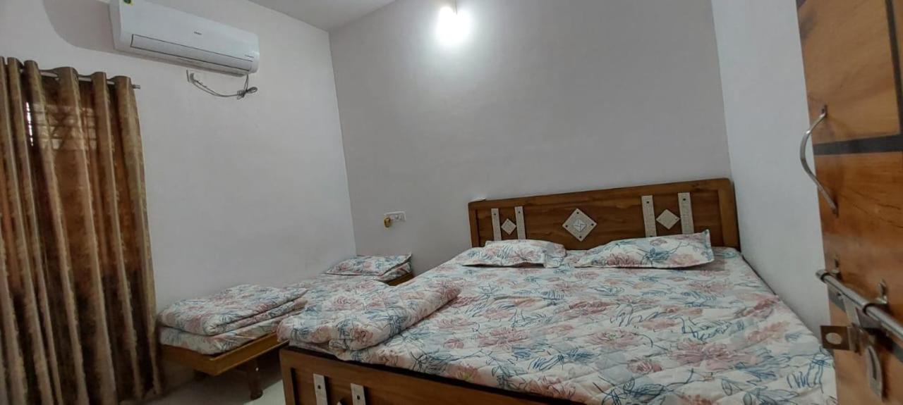 Shiv Shakti Homestay Kevadia Eksteriør billede
